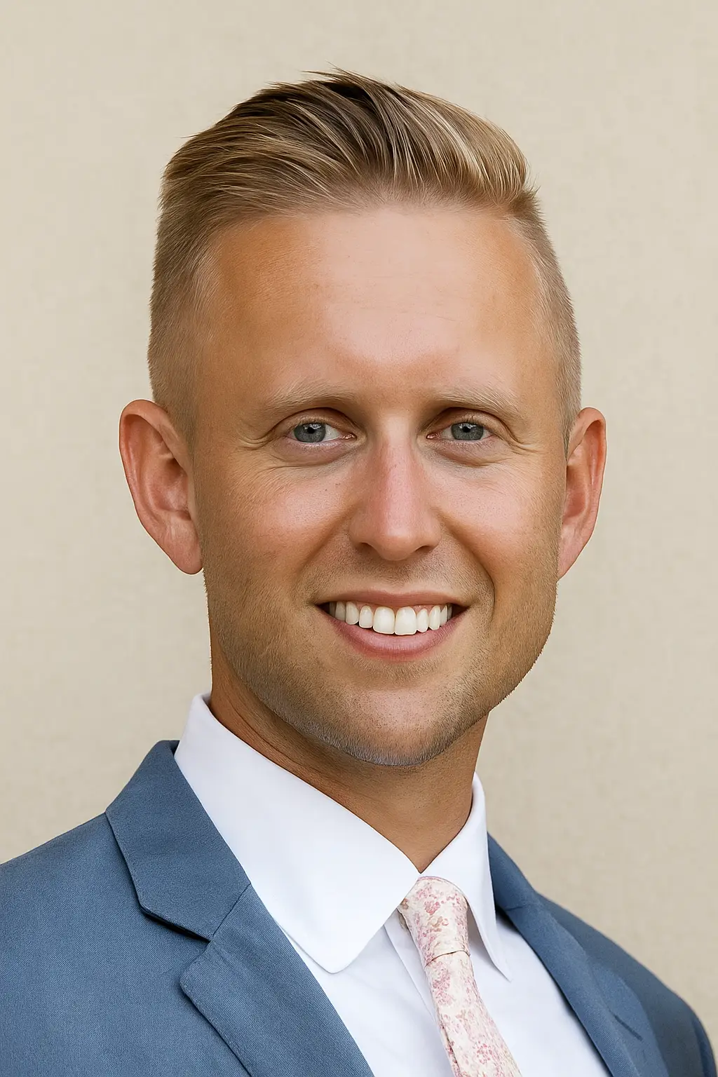 Dr. Patrick Kuhns headshot